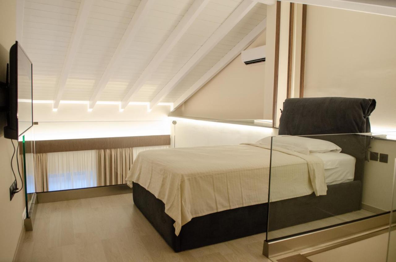 Leone Suites نافبكْتوس المظهر الخارجي الصورة