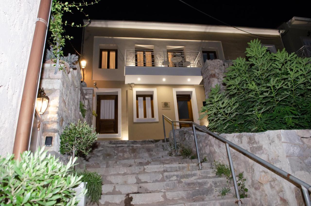 Leone Suites نافبكْتوس المظهر الخارجي الصورة